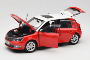 Skoda Fabia Mk3 Röd OEM 1:18 ZSF00004ROT Metall — bild 2 av 8