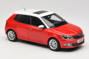 Skoda Fabia Mk3 Röd OEM 1:18 ZSF00004ROT Metall — bild 6 av 8