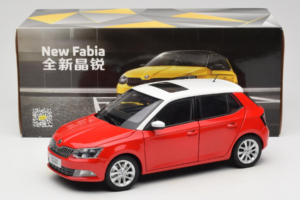 Skoda Fabia Mk3 Röd OEM 1:18 ZSF00004ROT Metall — bild 8 av 8