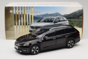 Skoda Octavia Mk4 Combi Brun Paudi Model 1:18 ZMR000005BRA Metall — bild 8 av 8