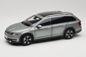 Skoda Octavia Mk4 Combi Grön Paudi Model 1:18 ZMR000005GRU Metall