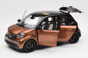 Smart Forfour W453 Svart Hazel Brun Norev 1:18 B66960299 Metall — bild 2 av 8