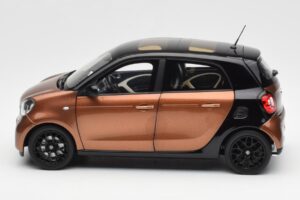 Smart Forfour W453 Svart Hazel Brun Norev 1:18 B66960299 Metall — bild 4 av 8