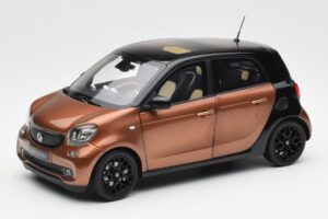 Smart Forfour W453 Svart Hazel Brun Norev 1:18 B66960299 Metall