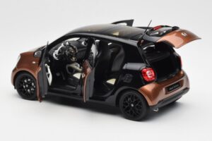Smart Forfour W453 Svart Hazel Brun Norev 1:18 B66960299 Metall — bild 5 av 8