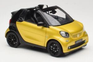 Smart Fortwo 453 Cabriolet Svart Och Gul Norev 1:18 B66960289 Metall — bild 6 av 8