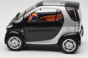Smart Fortwo Svart Kyosho 1:18 0004830V000C08Q00 Metall — bild 4 av 8