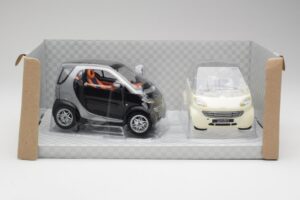 Smart Fortwo Svart & Vit Maisto 1:18 56045 Metall