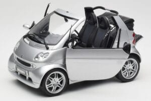 Smart Fortwo W450 Brabus Cabrio Silver Handlarausgåva Kyosho 1:18 0017769V001C05Q00 Metall — bild 2 av 8