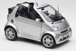 Smart Fortwo W450 Brabus Cabrio Silver Handlarausgåva Kyosho 1:18 0017769V001C05Q00 Metall — bild 6 av 8