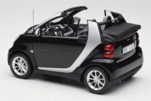 Smart Fortwo Cabriolet W451 Svart & Silver Minichamps 1:18 Q0022566V001C18Q00 Metall — bild 7 av 8