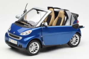 Smart Fortwo W451 Cabriolet Blå Silver Minichamps 1:18 Q0022565V001C80Q00 Metall — bild 2 av 8