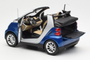 Smart Fortwo W451 Cabriolet Blå Silver Minichamps 1:18 Q0022565V001C80Q00 Metall — bild 5 av 8
