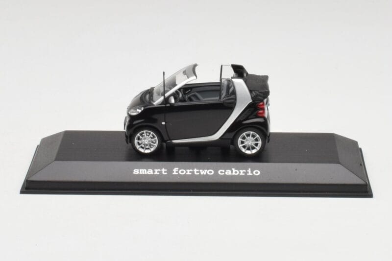 Smart Fortwo Cabrio Djup Svart Minichamps 1:43 Q0022561V001C18Q00 Metall