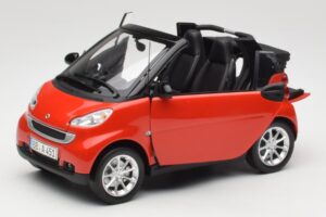 Smart Fortwo W451 Cabrio Röd Svart Minichamps 1:18 150036333 Metall — bild 2 av 8