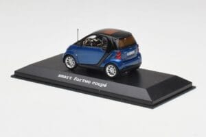 Smart Fortwo Coupe Aqua Blå Metallic & Svart Minichamps 1:43 Q0022558V001C77Q00 Metall — bild 3 av 4