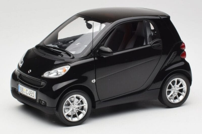 Smart Fortwo Coupé W451 Deep Svart Minichamps 1:18 Q0022563V001C02Q00 Metall