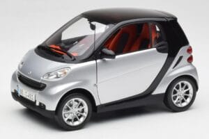 Smart Fortwo Coupé W451 Silver & Svart Minichamps 1:18 Q0022528V001C75Q00 Metall