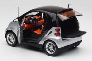 Smart Fortwo Coupé W451 Silver & Svart Minichamps 1:18 Q0022528V001C75Q00 Metall — bild 5 av 8