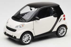 Smart Fortwo 451 Coupe Vit Svart Minichamps 1:18 150036302 Metall