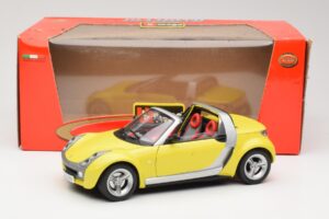 Smart Roadster 452 Gul Bburago 1:18 34099-M2 Metall — bild 8 av 8