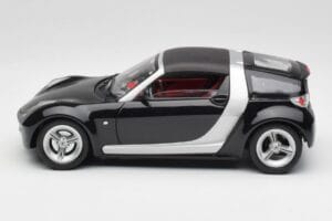 Smart Roadster Mörkblå Bburago 1:18 34917 Metall — bild 4 av 8