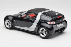 Smart Roadster Mörkblå Bburago 1:18 34917 Metall — bild 7 av 8