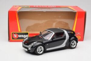 Smart Roadster Mörkblå Bburago 1:18 34917 Metall — bild 8 av 8