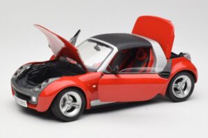 Smart Roadster Röd Bburago 1:18 34099 Metall — bild 2 av 8