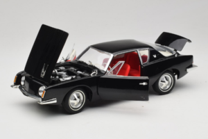 Studebaker Avanti Svart Signature Models 1:18 STUDEBAKER001 Metall — bild 2 av 8