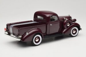 Studebaker Coupe Express Pickup Brun American Mint 1:18 92458-R1 Metall — bild 3 av 8