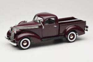 Studebaker Coupe Express Pickup Brun American Mint 1:18 92458-R1 Metall