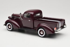 Studebaker Coupe Express Pickup Brun American Mint 1:18 92458-R1 Metall — bild 7 av 8