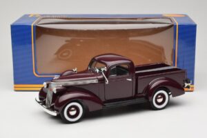 Studebaker Coupe Express Pickup Brun American Mint 1:18 92458-R1 Metall — bild 8 av 8