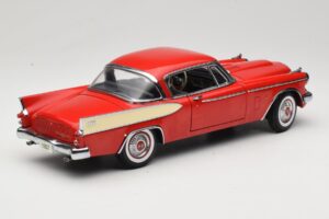 Studebaker Golden Hawk Apache Red Motor City 1:18 80009 Metall — bild 3 av 8