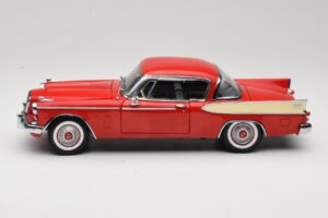Studebaker Golden Hawk Apache Red Motor City 1:18 80009 Metall — bild 4 av 8
