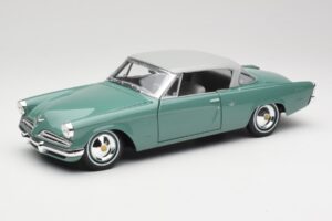Studebaker Starliner Seafoam Grön & Shasta Vit Maisto 1:18 31651 Metall
