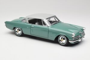 Studebaker Starliner Seafoam Grön & Shasta Vit Maisto 1:18 31651 Metall — bild 5 av 8