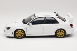 Subaru Impreza WRX STi GD Vit AUTOart 1:18 78682 Metall — bild 4 av 8