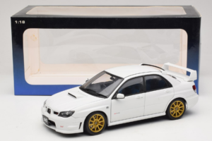 Subaru Impreza WRX STi GD Vit AUTOart 1:18 78682 Metall — bild 8 av 8