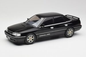 Subaru Legacy RS Svart IXO 1:18 18CMC131A Metall