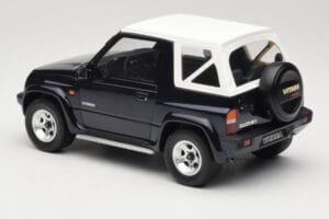 Suzuki Vitara Cabrio JLX Deep Blue Pearl Metallic Otto 1:18 OT492 Resin — bild 5 av 6