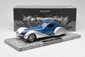 Talbot-Lago T150 C-SS Coupe Blå Silver Minichamps 1:18 107117122 Resin — bild 6 av 6