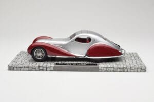 Talbot-Lago T150 C-SS Coupe Silver Röd Minichamps 1:18 107117121 Resin — bild 3 av 6