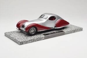 Talbot-Lago T150 C-SS Coupe Silver Röd Minichamps 1:18 107117121 Resin
