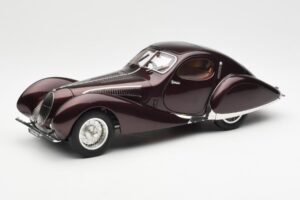 Talbot-Lago T150 C-SS Figoni & Falaschi Teardrop Mörk Bordeaux Metallic CMC 1:18 M-179 Metall