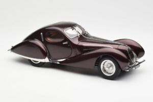 Talbot-Lago T150 C-SS Figoni & Falaschi Teardrop Mörk Bordeaux Metallic CMC 1:18 M-179 Metall — bild 6 av 6
