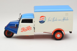 Tempo Dreirad Kastenwagen Pepsi Minichamps 1:18 150099024 Metall — bild 4 av 8