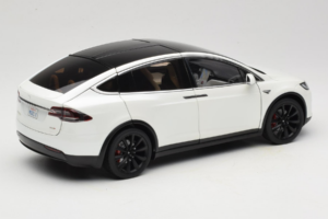 Tesla Model X Vit OEM 1:18 TESLA001 Metall — bild 3 av 8
