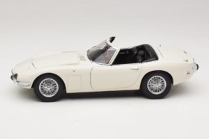 Toyota 2000 GT Cabriolet Vit James Bond Collection AUTOart 1:18 78731 Metall — bild 4 av 8